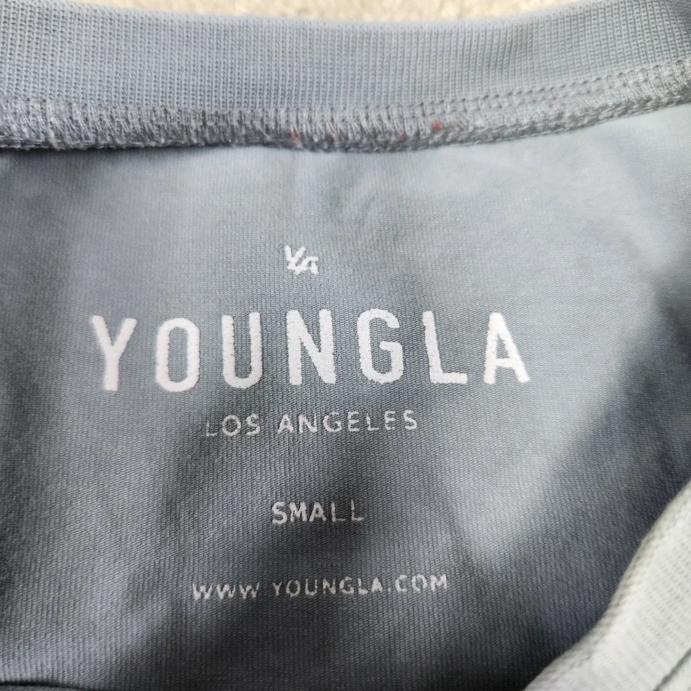 Young LA Shirt Men Small Oversized Rambo Gray Cotton Stretch Pump Cover